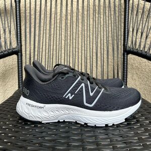 Women’s New Balance 880 Size 7 Brand New